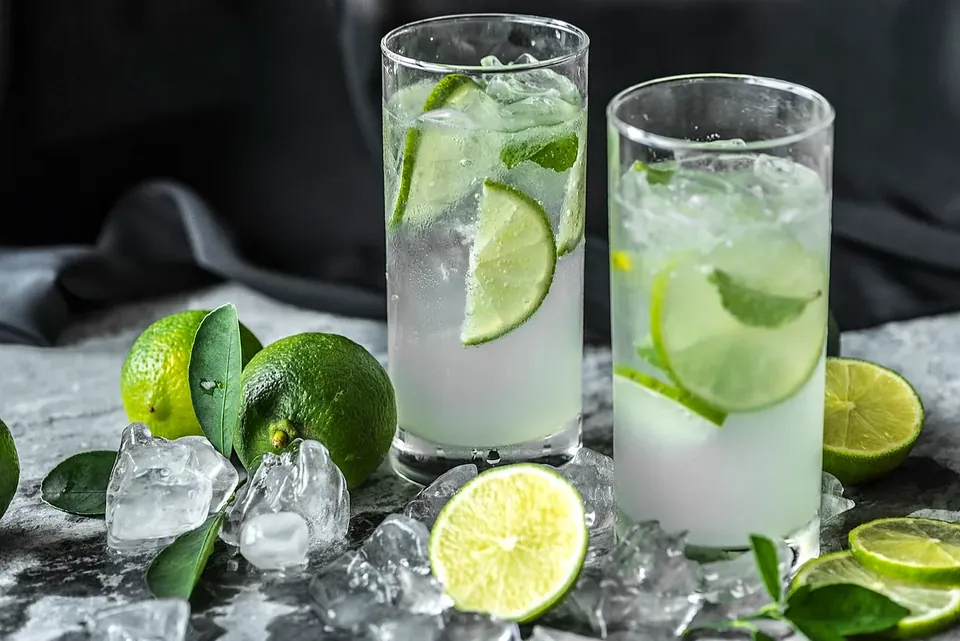 CAIPIRINHA (ORMAN MEYVELİ)