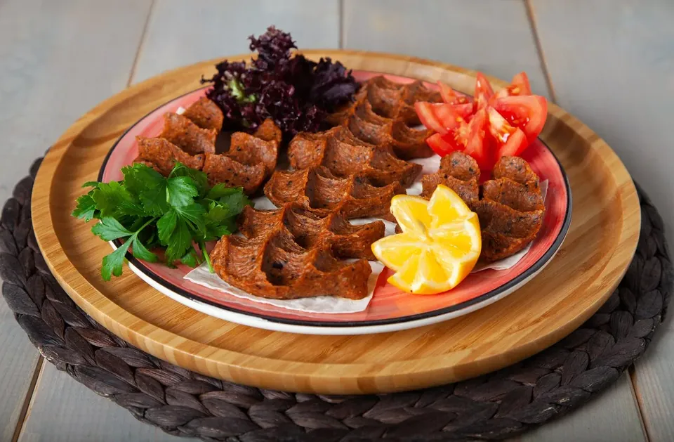 ÇİĞ KÖFTE PORSİYON
